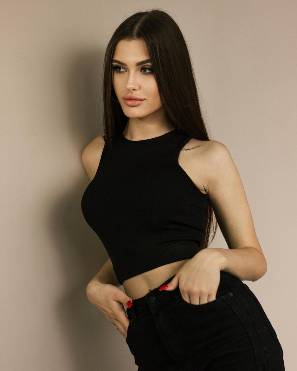 Vika (id 378836) From Kharkiv (ukraine), 18 Years Old, Brown Eyes 