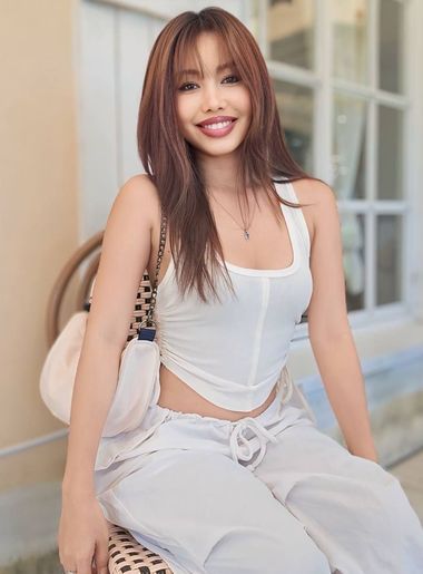 Summer, Bangkok, Thailand, live chat online