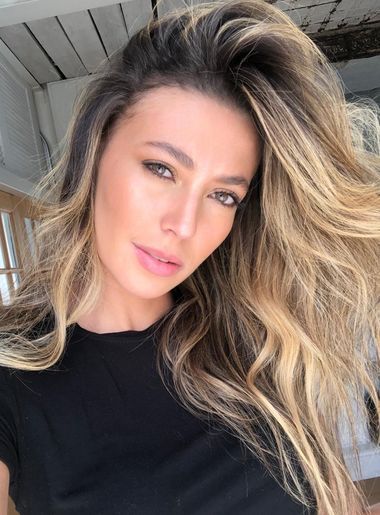 Alejandra, Medellín, Colombia, date chat