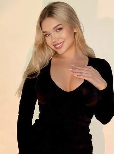 Oksana, Warsaw, Poland, flirt dating