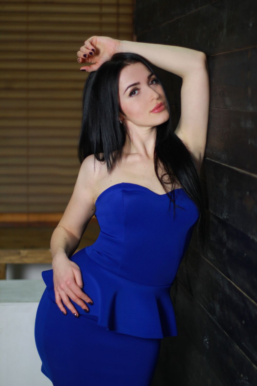 Id 77270 Tina From Ukraine 30 Years Old Brunette Brown Eyes